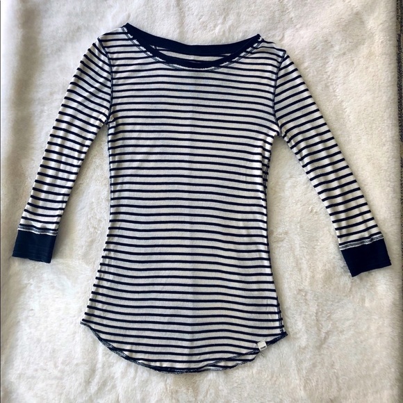 ARIZTIA TNA CREW NECK TOP SIZE XS - Picture 1 of 4